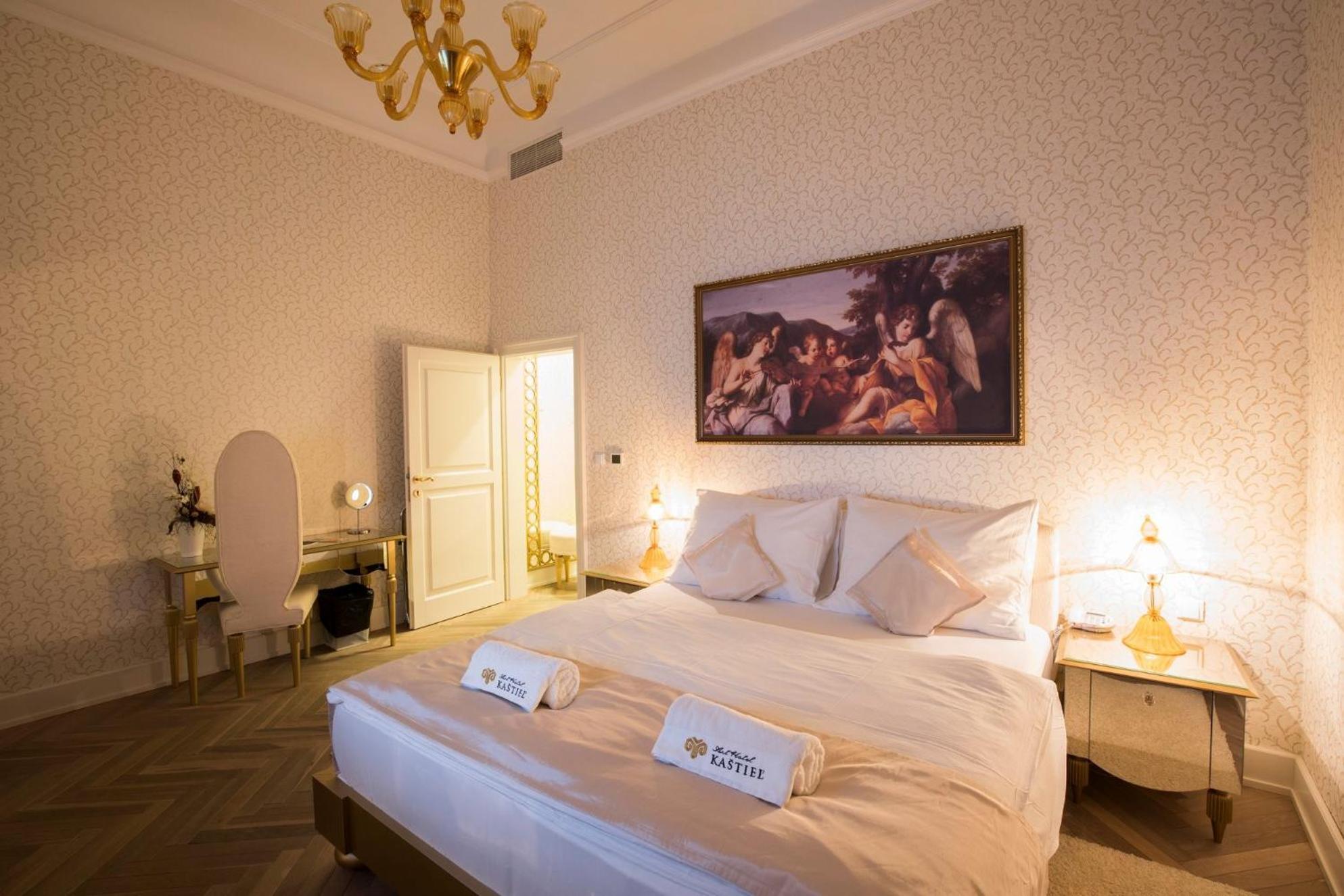 Tomášov Art Hotel Kastiel מראה חיצוני תמונה