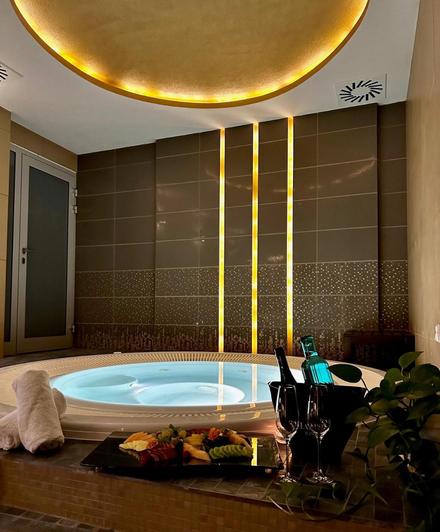 Tomášov Art Hotel Kastiel מראה חיצוני תמונה