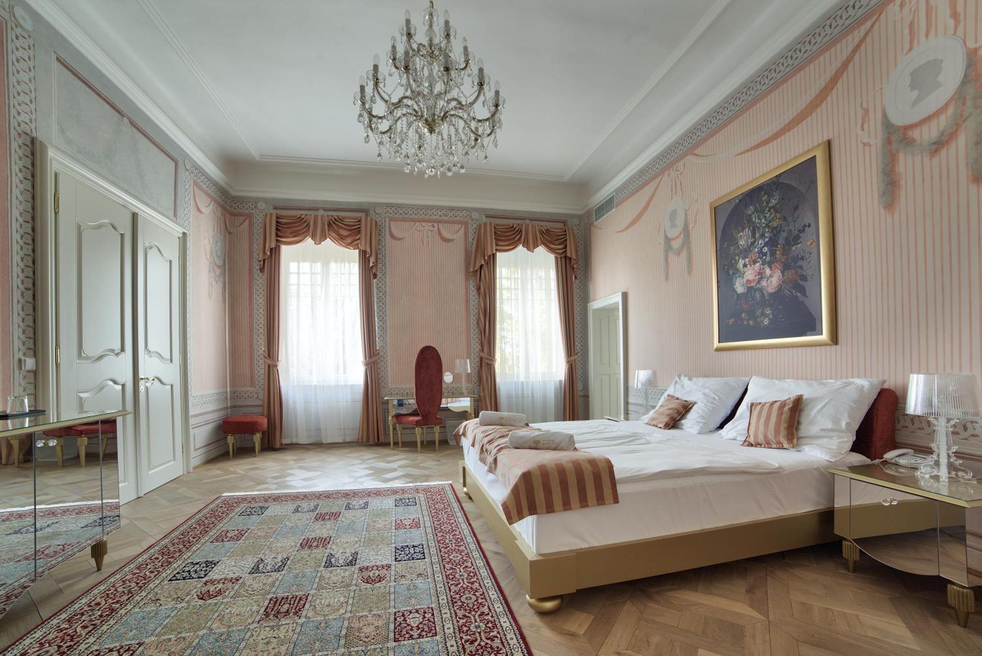 Tomášov Art Hotel Kastiel חדר תמונה