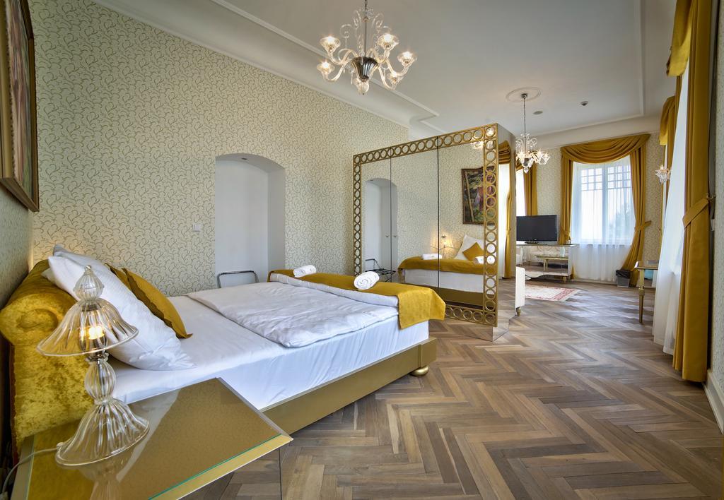 Tomášov Art Hotel Kastiel מראה חיצוני תמונה