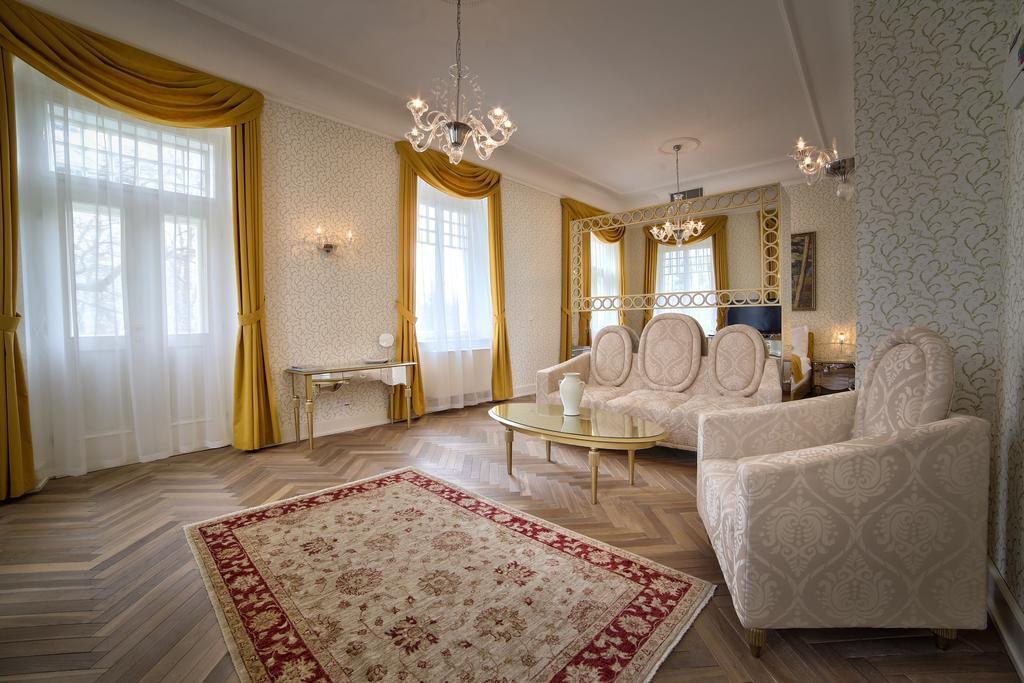 Tomášov Art Hotel Kastiel מראה חיצוני תמונה